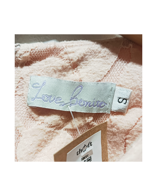 Love, Bonito