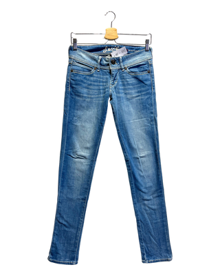 Levi's