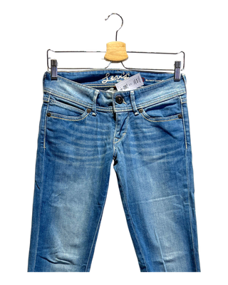 Levi's