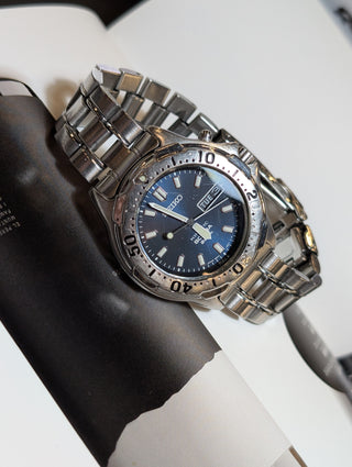 Seiko Kinetic Diver Silver-Tone Round Bracelet Watch